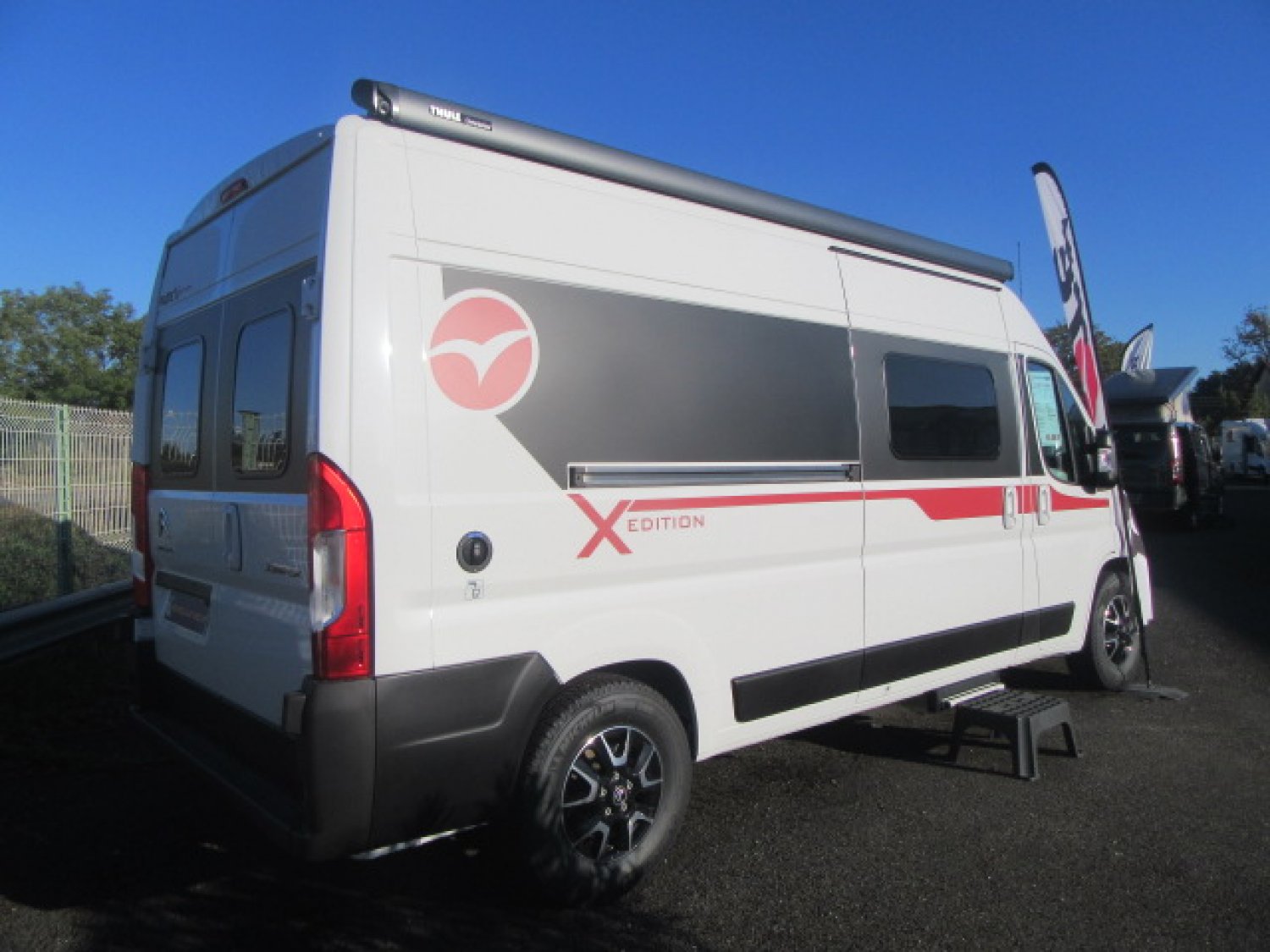Champion Caravanes et Camping Car VAN 600 GX EDITION Pilote