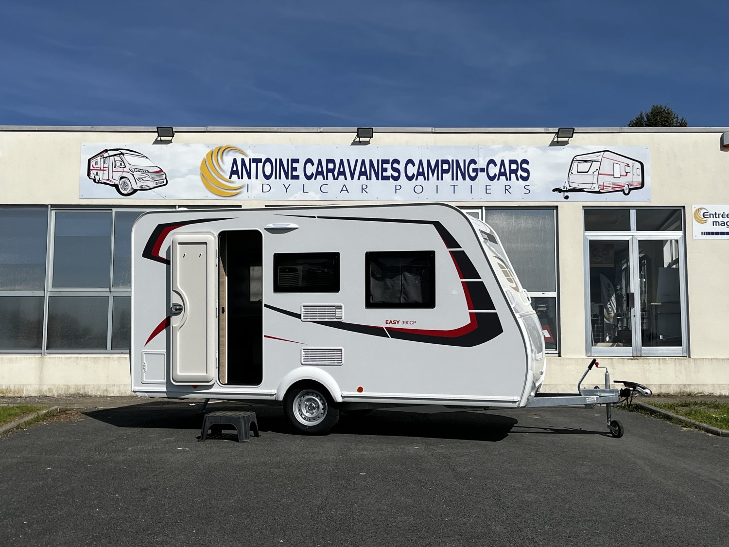 Champion Caravanes et Camping Car - Sterckeman EASY 390 CP à 17 990€