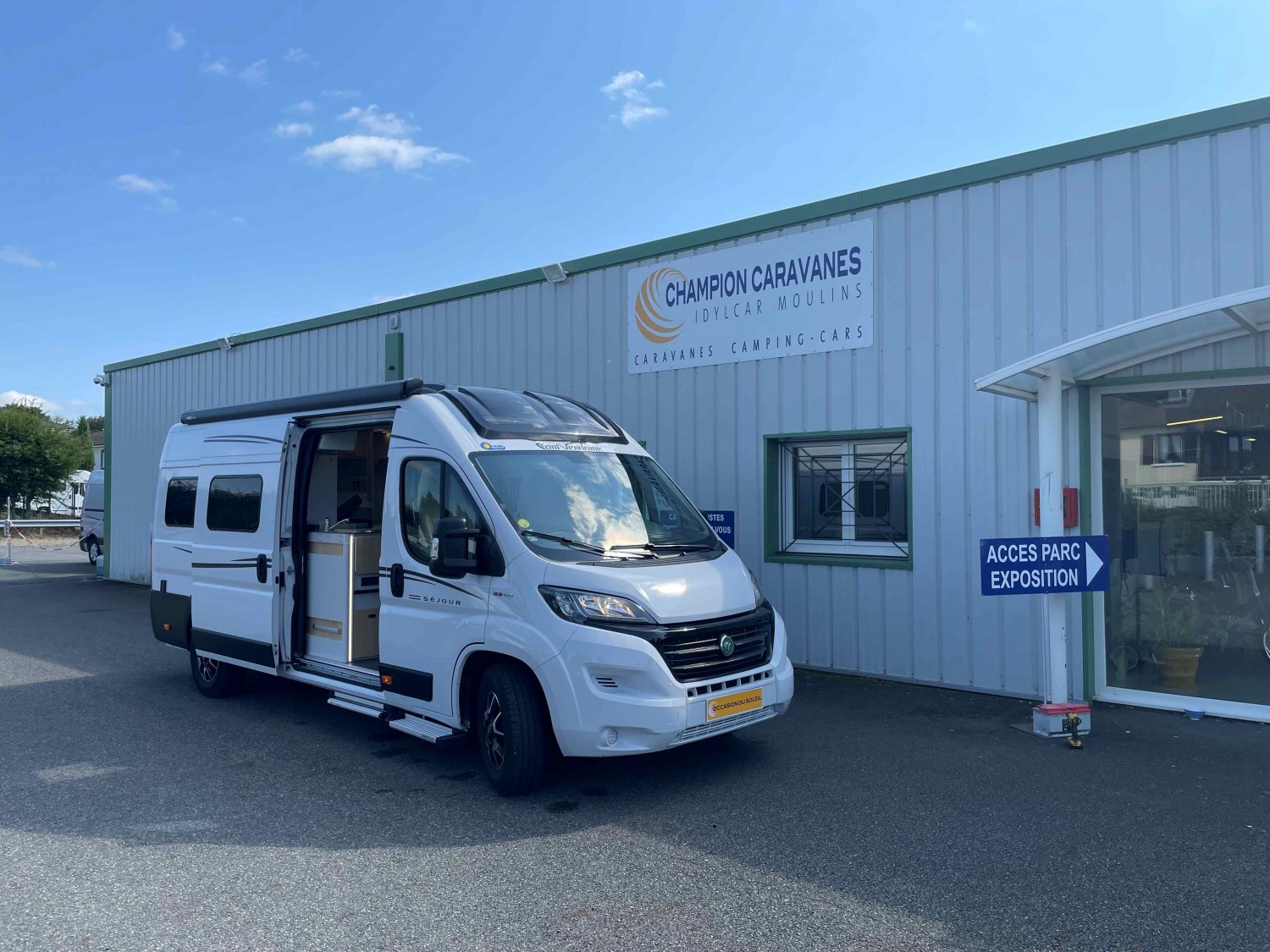 Champion Caravanes et Camping Car - Font Vendôme FONT VENDOME DUO VAN à 59 700 €