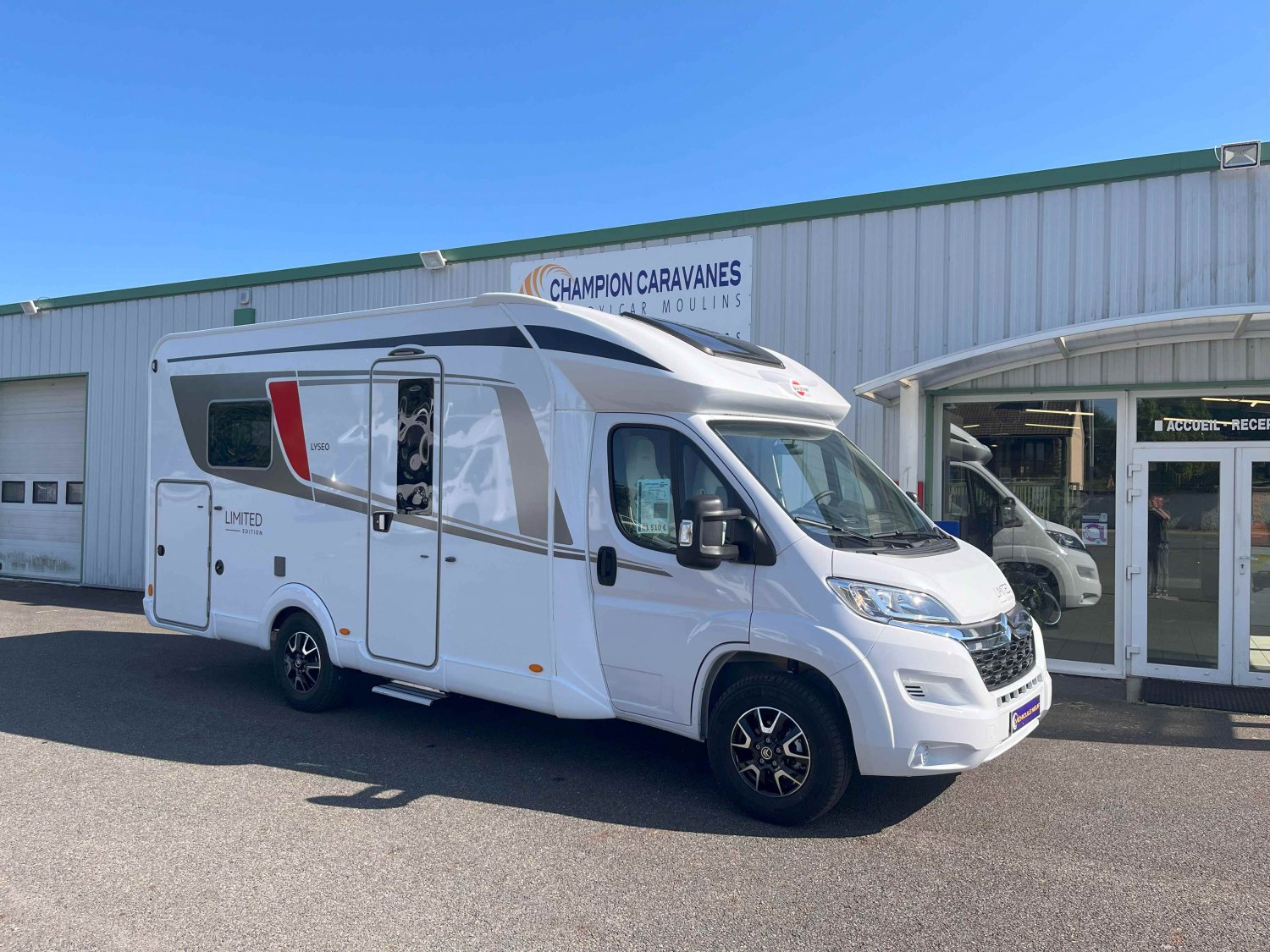Champion Caravanes et Camping Car - Burstner LYSEO TD 644 LIMITED EDITION à 81 510 €