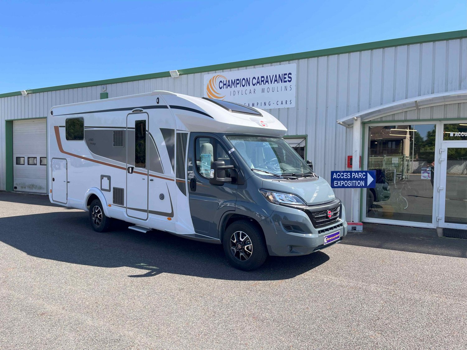 Champion Caravanes et Camping Car - Burstner LYSEO TD 736 PRIVILEGE à 89 330 €