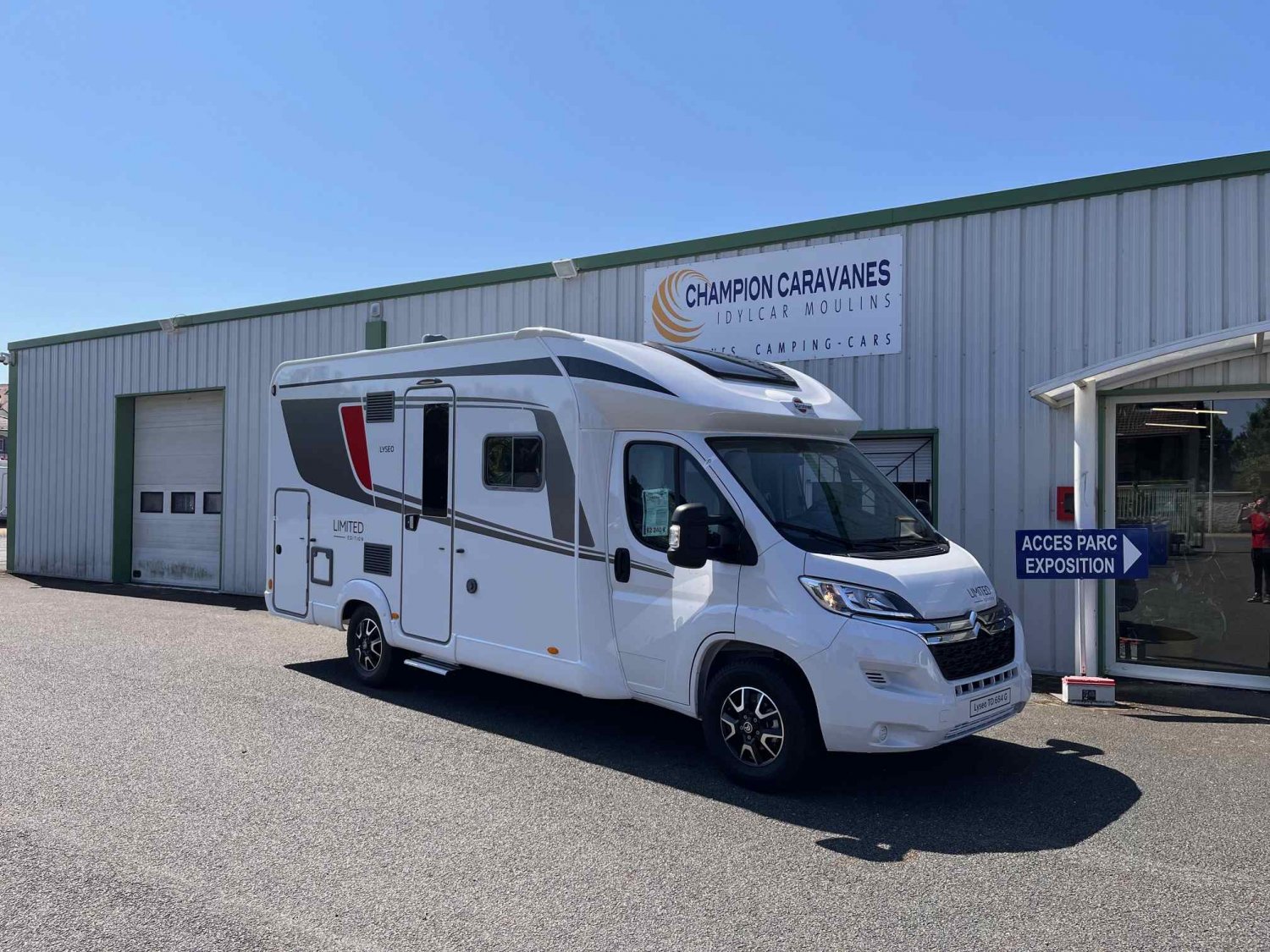Champion Caravanes et Camping Car - Burstner LYSEO TD 732 à 83 673 €