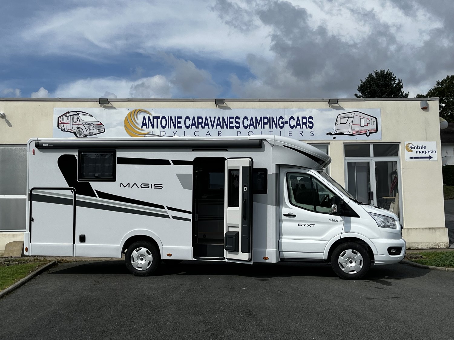 Champion Caravanes et Camping Car - C.I. MAGIS 67 XT à 77 065 €