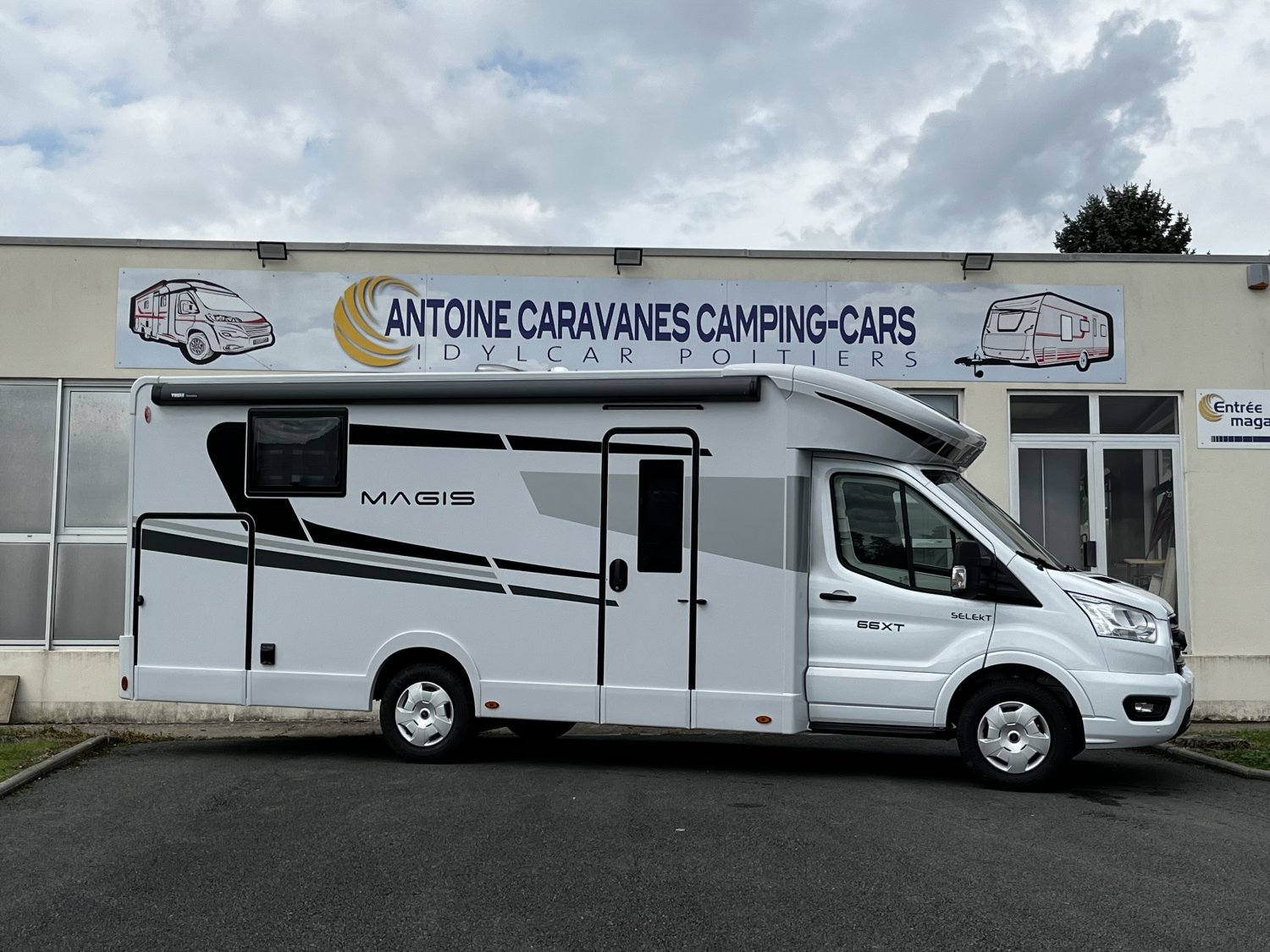 Champion Caravanes et Camping Car - C.I. MAGIS 66 XT à 77 065 €