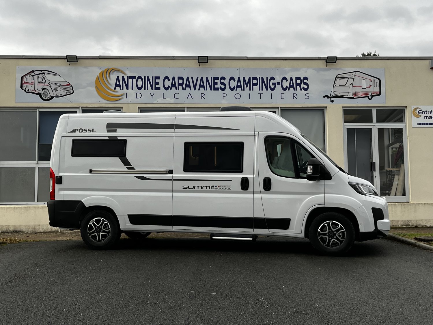 Champion Caravanes et Camping Car - Possl SUMMIT 600 PLUS FRENCH EDITION à 67 485€