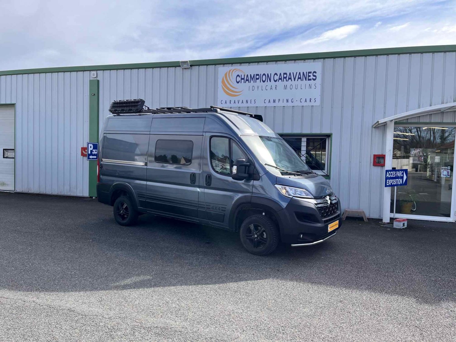 Champion Caravanes et Camping Car - Burstner BURSTNER CAMPEO C 540 4*4 à 72 100 €