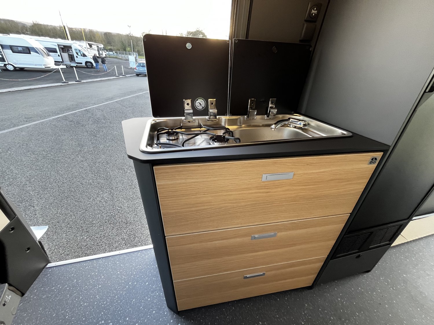 Champion Caravanes et Camping Car TWIN 640 SGX 60th Adria