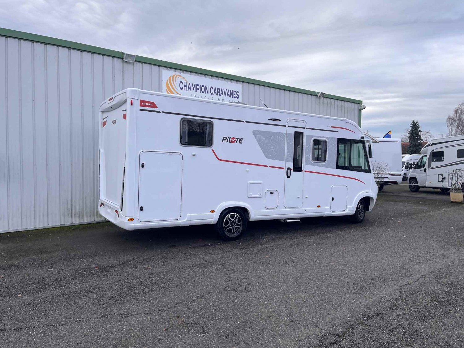 Champion Caravanes et Camping Car G 720 FC EVIDENCE Pilote