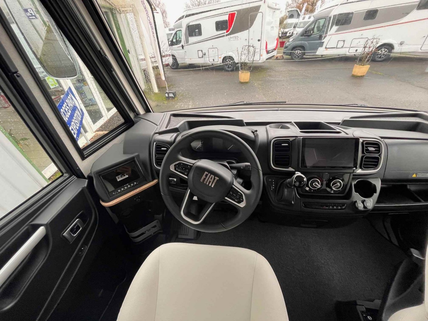 Champion Caravanes et Camping Car G 720 FC EVIDENCE Pilote