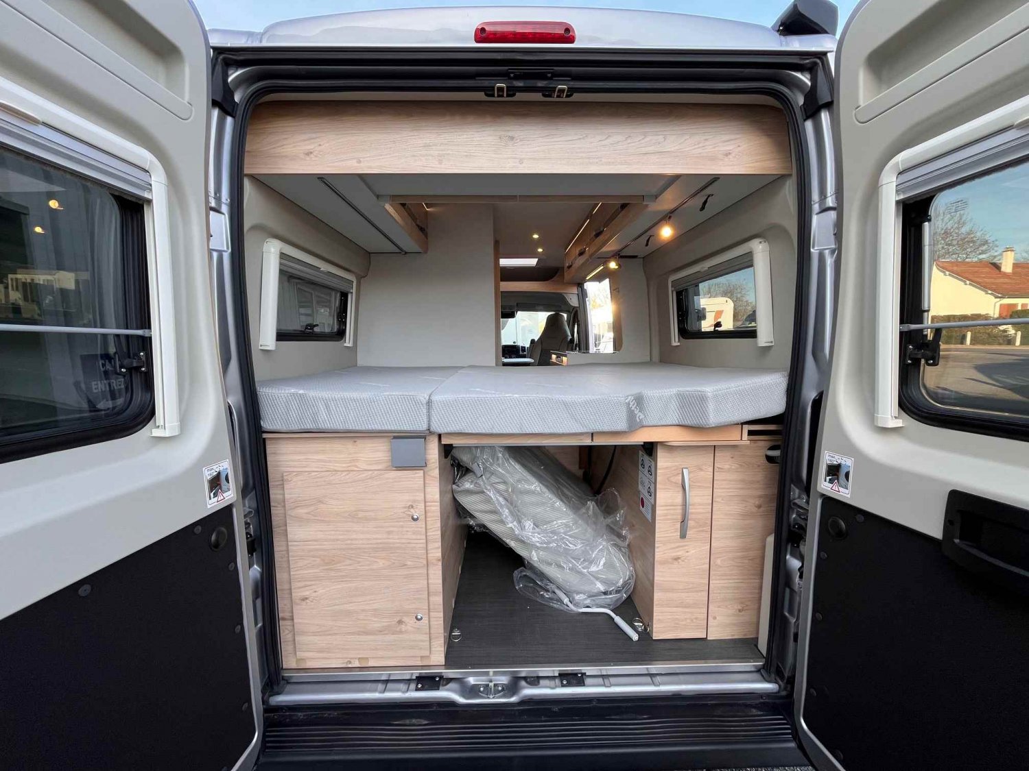 Champion Caravanes et Camping Car DETHLEFFS GLOBETRAIL CVD 600 S Dethleffs