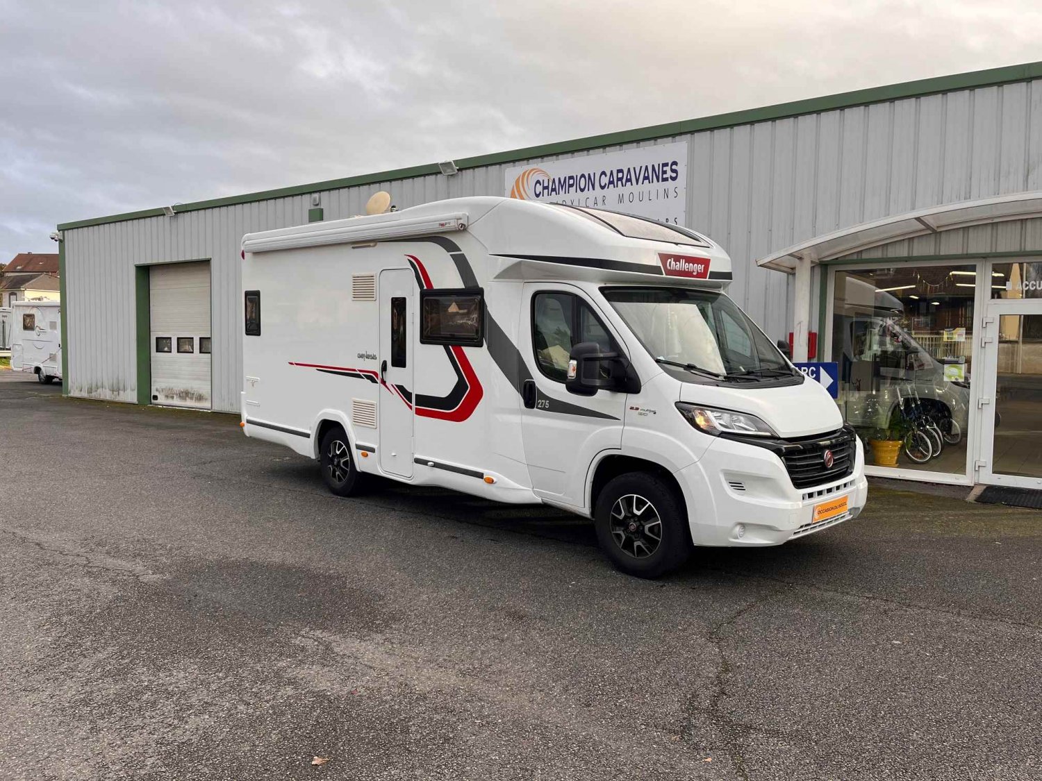 Champion Caravanes et Camping Car - Challenger GENESIS 275 à 52 650 &euro;