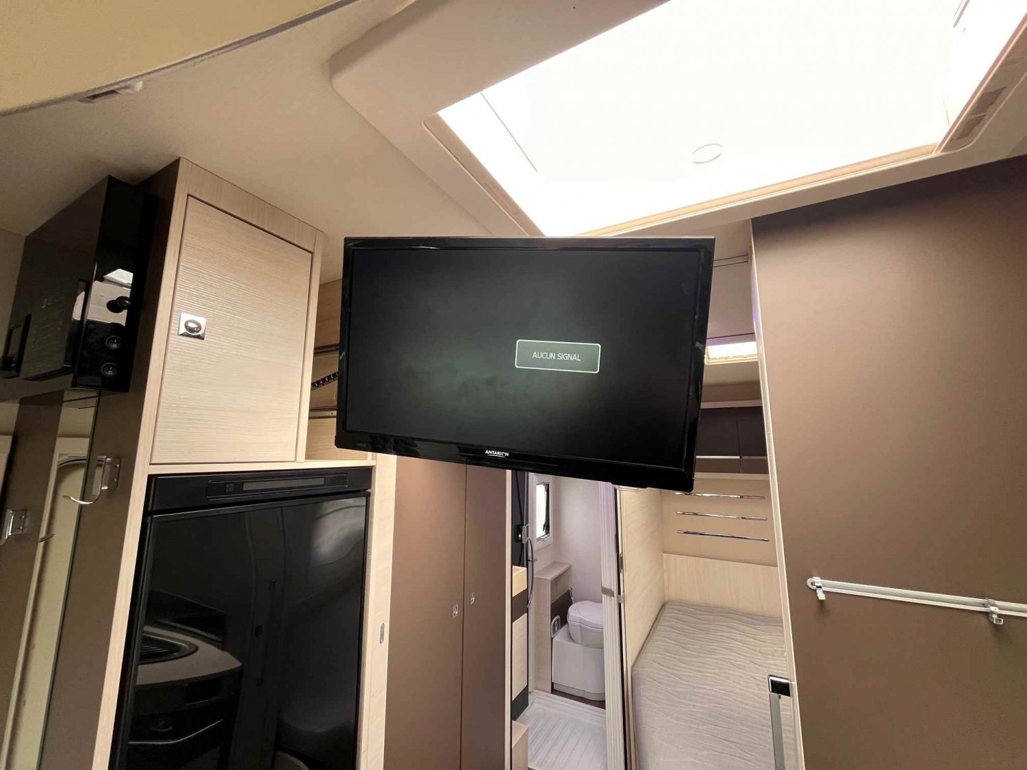 Champion Caravanes et Camping Car GENESIS 275 Challenger