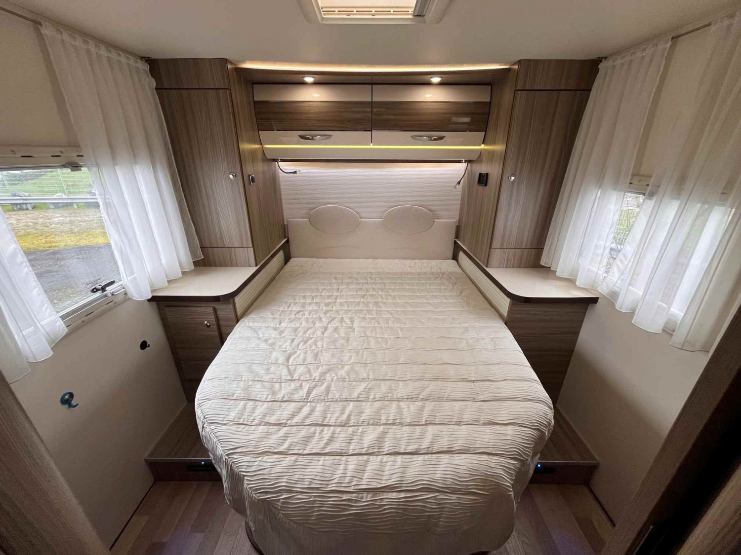 Champion Caravanes et Camping Car 720 LC PRIVILEGE Autostar