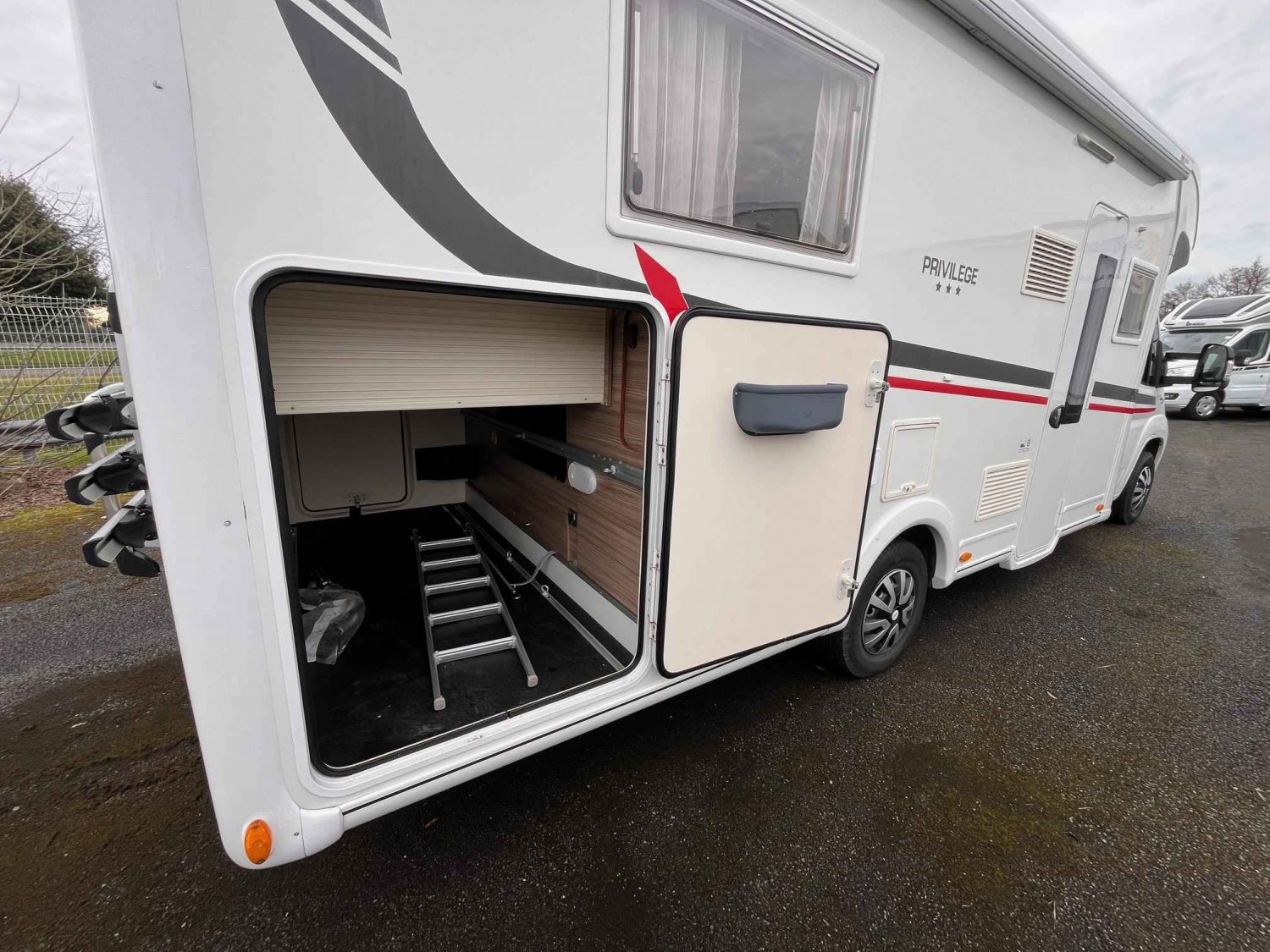 Champion Caravanes et Camping Car 720 LC PRIVILEGE Autostar