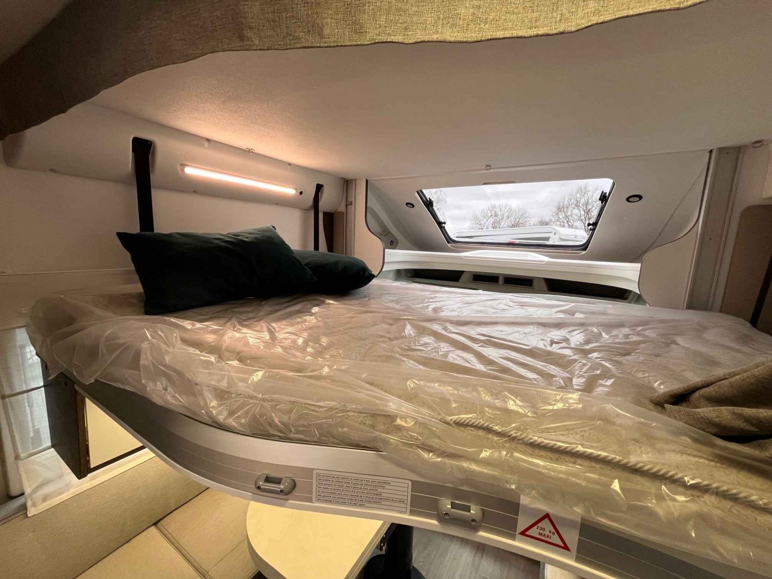 Champion Caravanes et Camping Car TESSORO 425 Benimar