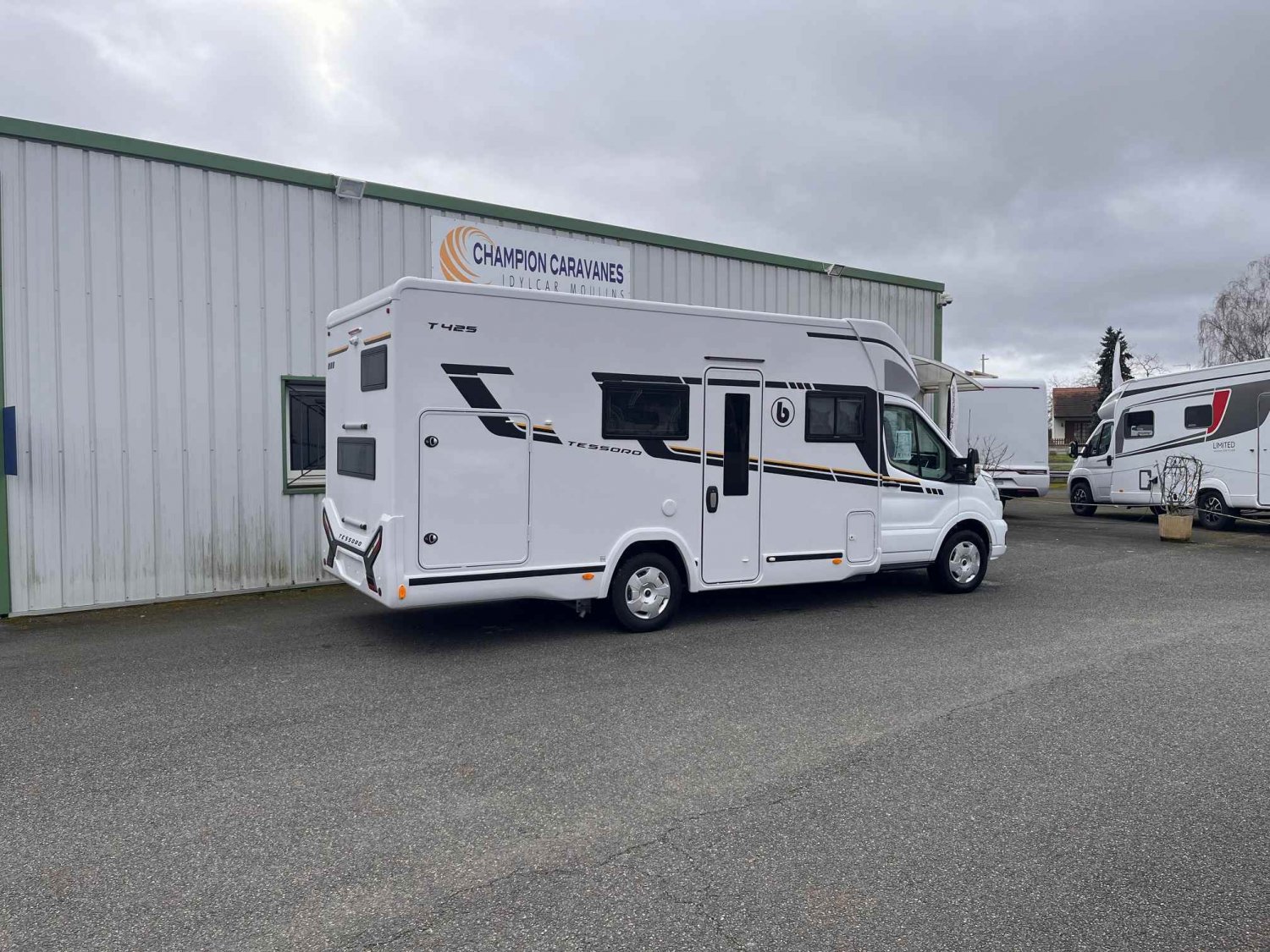 Champion Caravanes et Camping Car TESSORO 425 Benimar