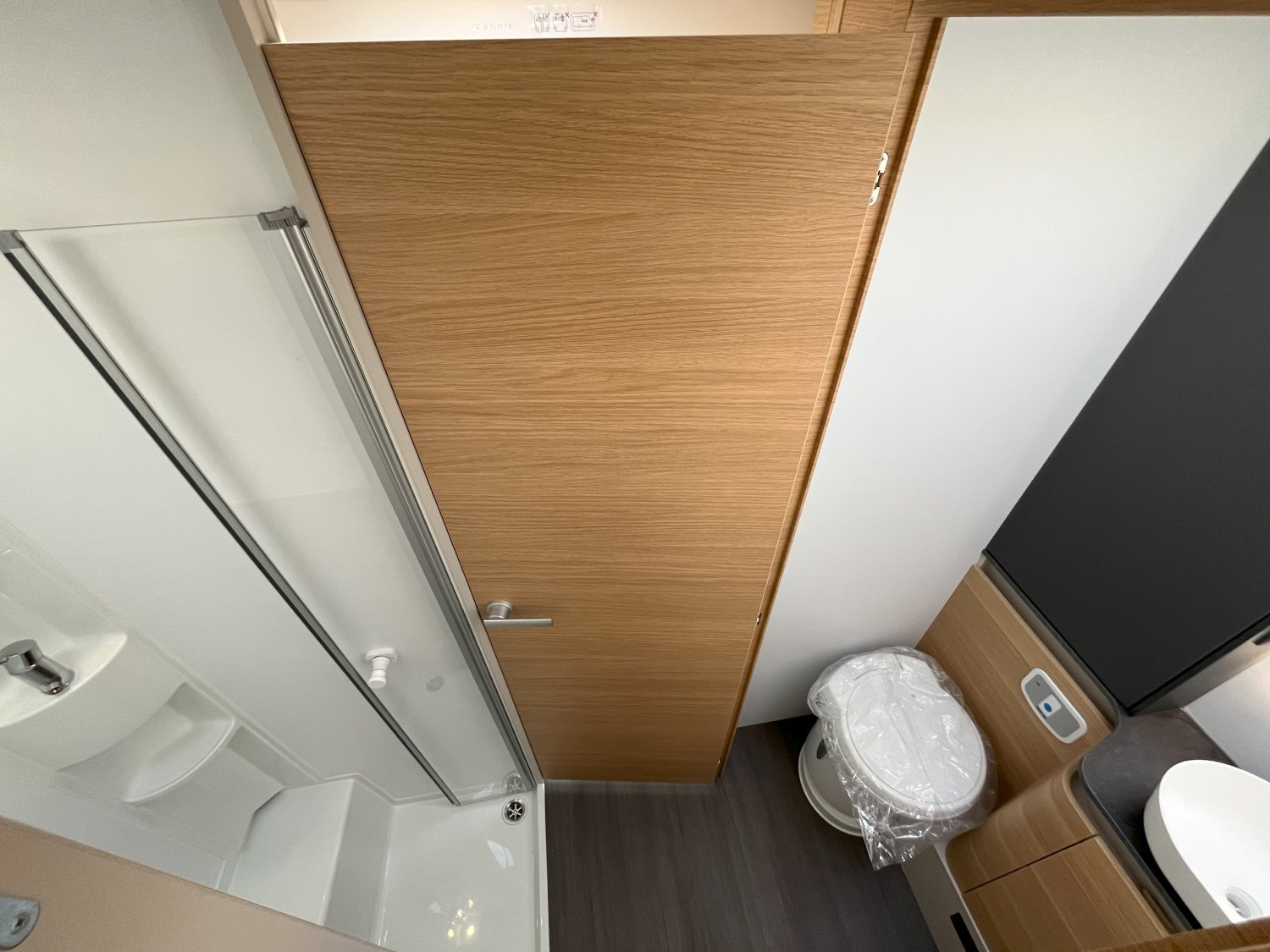 Champion Caravanes et Camping Car MATRIX 650 DC 60th Adria