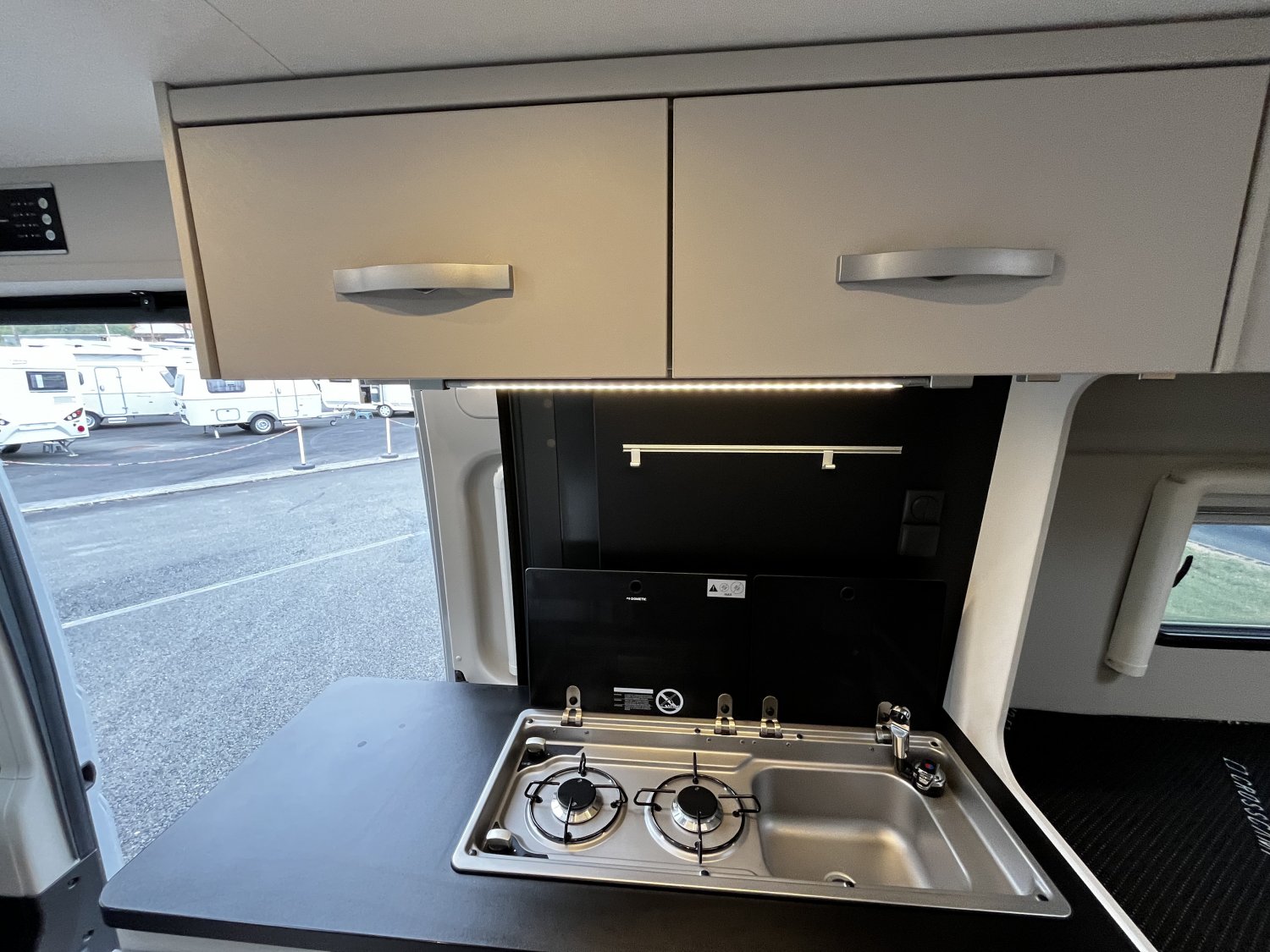 Champion Caravanes et Camping Car FULL 600 Cross Camp