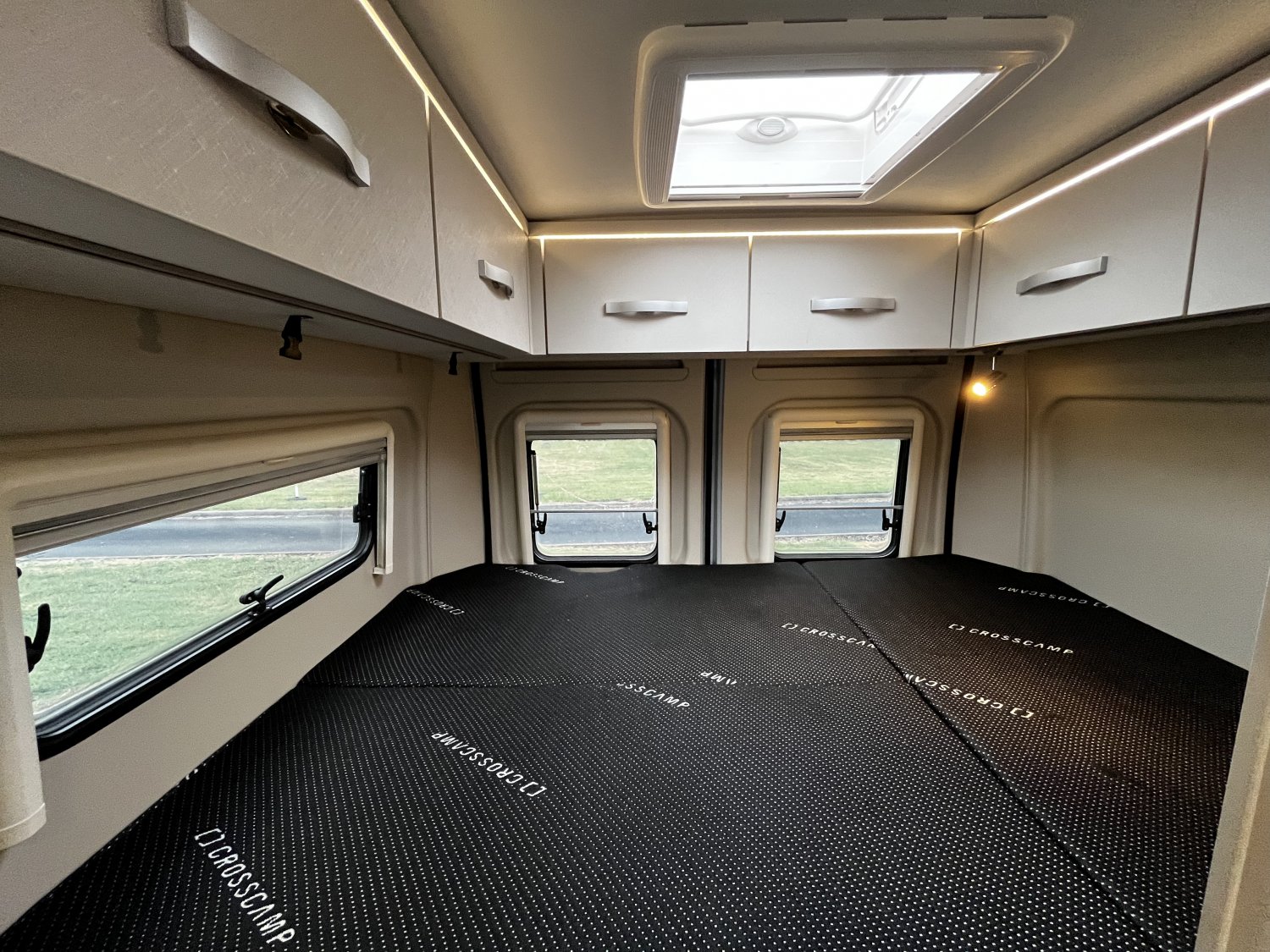 Champion Caravanes et Camping Car FULL 600 Cross Camp