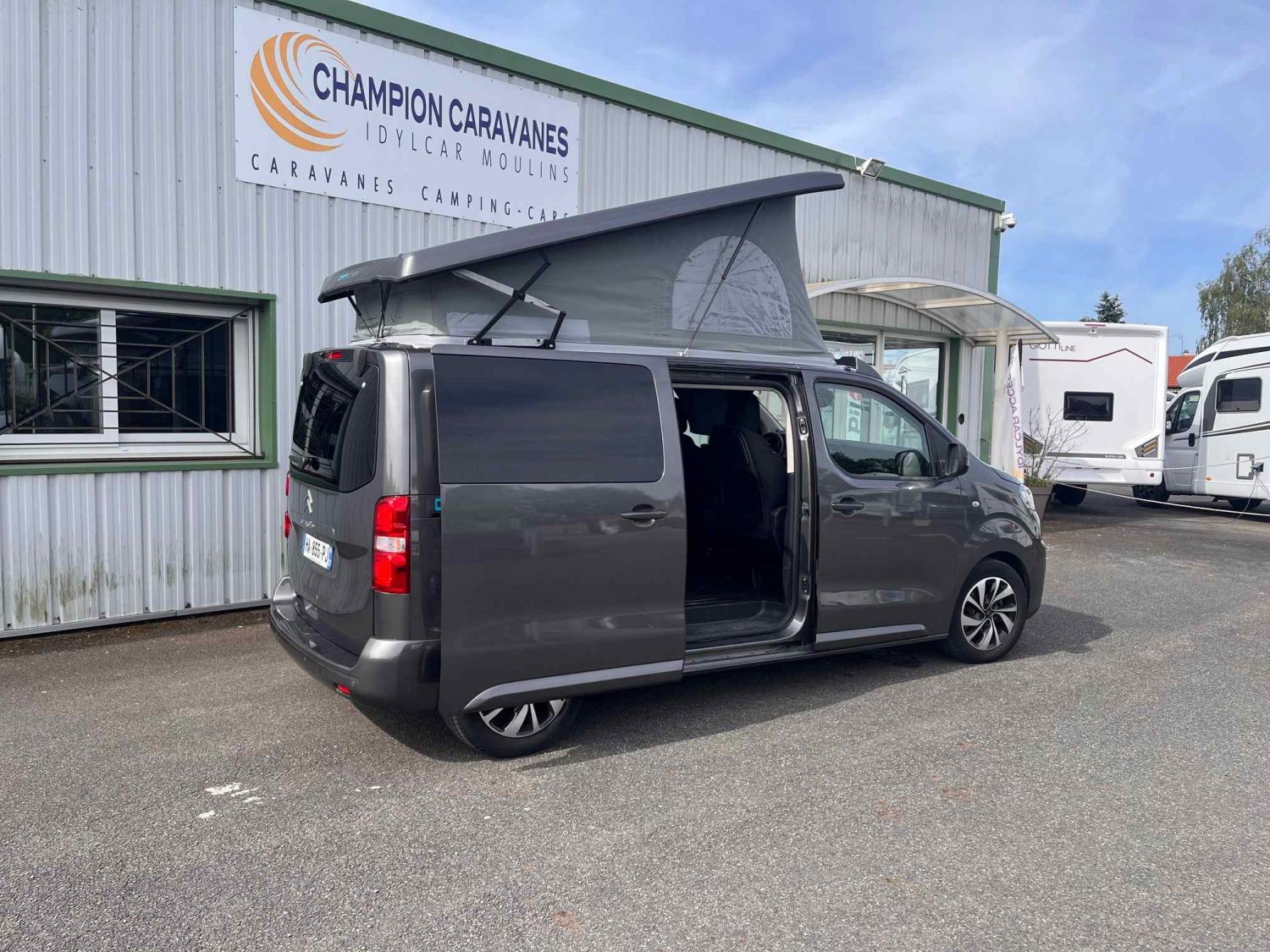 Champion Caravanes et Camping Car POSSL CAMPSTER Possl
