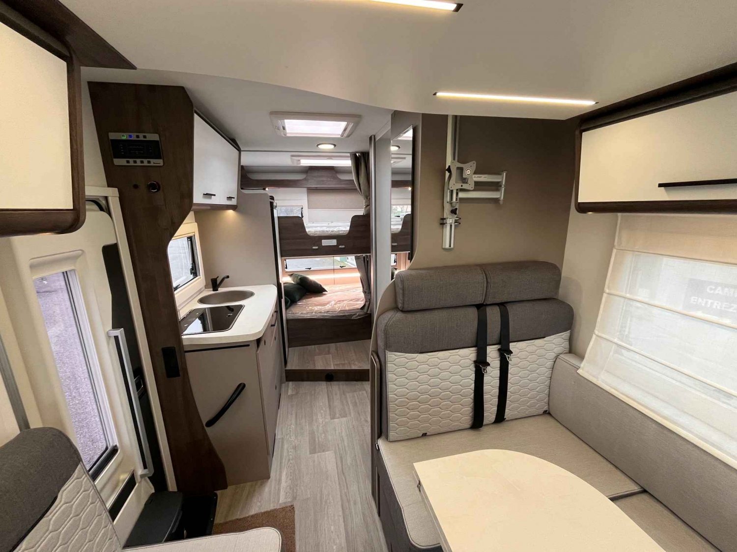 Champion Caravanes et Camping Car BENIMAR TESSORO 425 Benimar