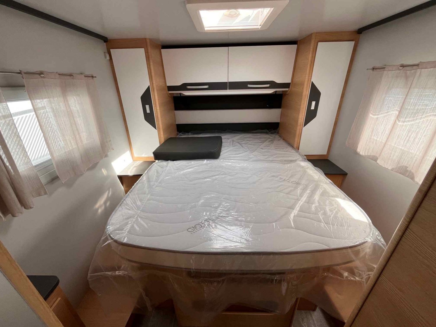 Champion Caravanes et Camping Car SIENA 397 S EDITION LIMITEE Giottiline