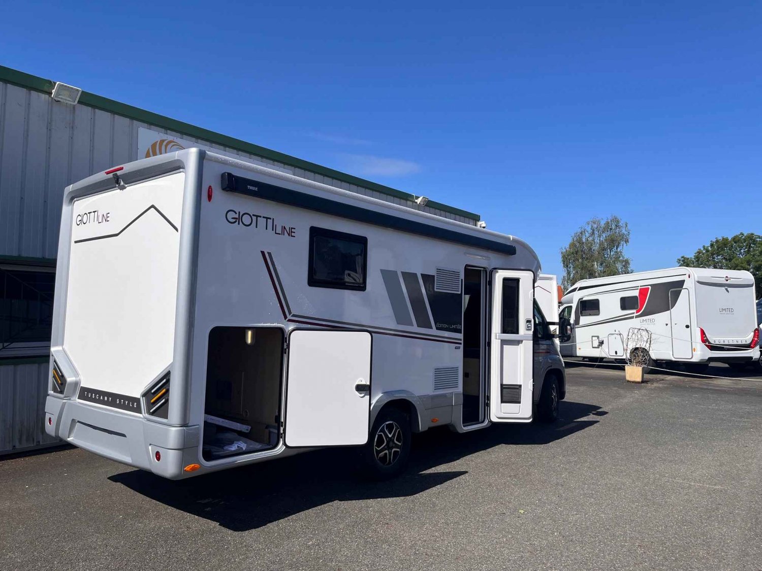 Champion Caravanes et Camping Car SIENA 397 S EDITION LIMITEE Giottiline