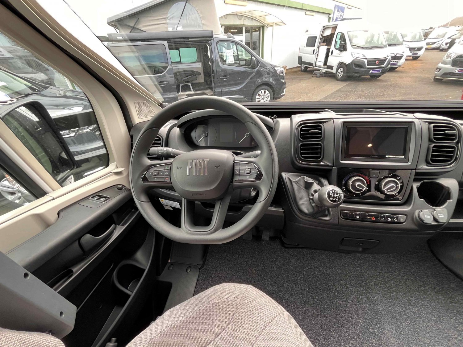 Champion Caravanes et Camping Car P620 EXPRESSION Pilote