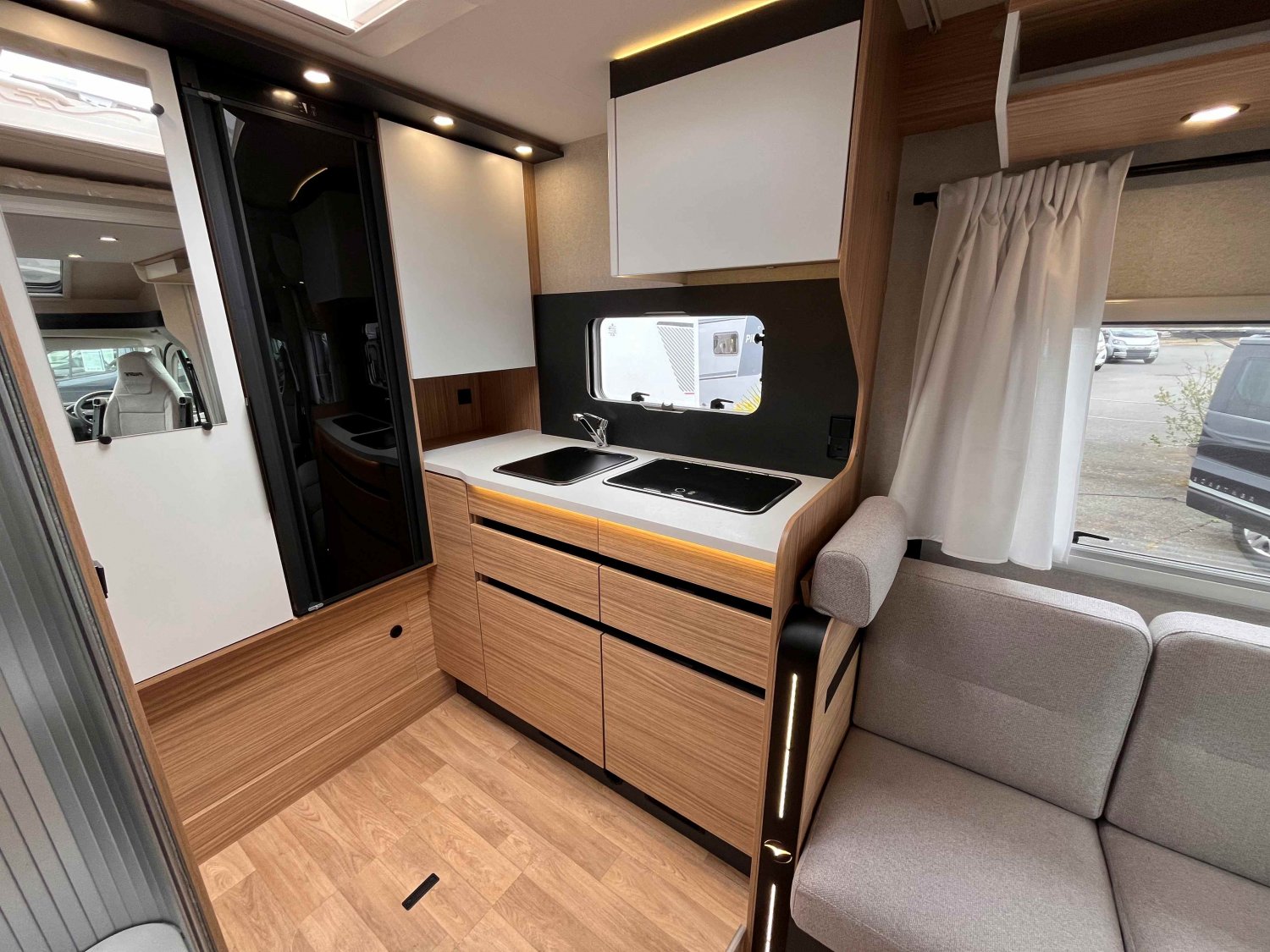 Champion Caravanes et Camping Car P620 EXPRESSION Pilote