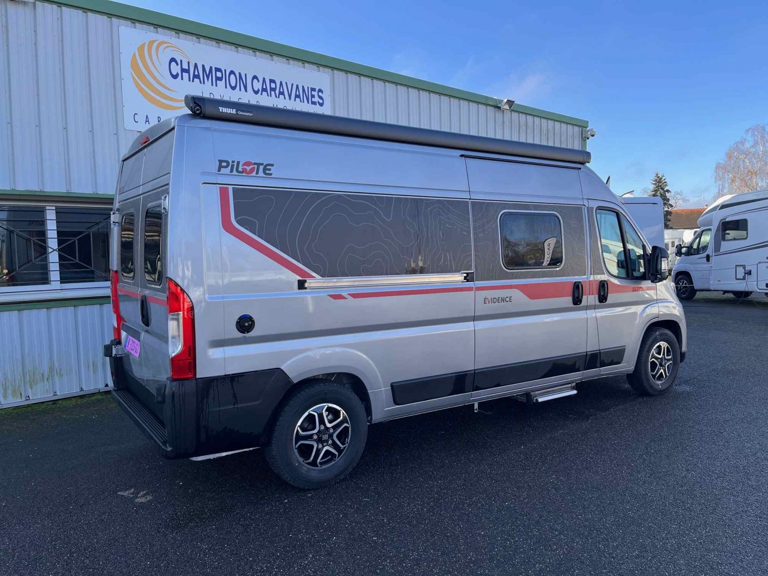 Champion Caravanes et Camping Car V600G - EVIDENCE Pilote