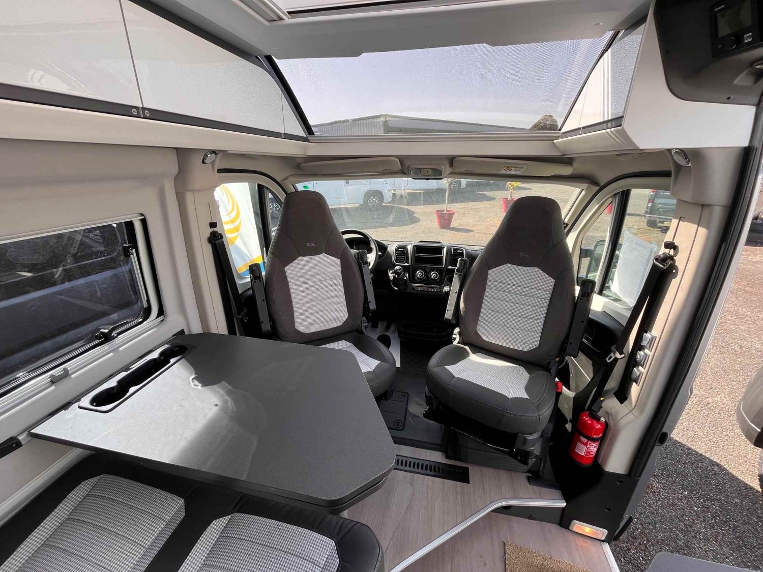 Champion Caravanes et Camping Car TWIN SUPREME 600 SPB Adria
