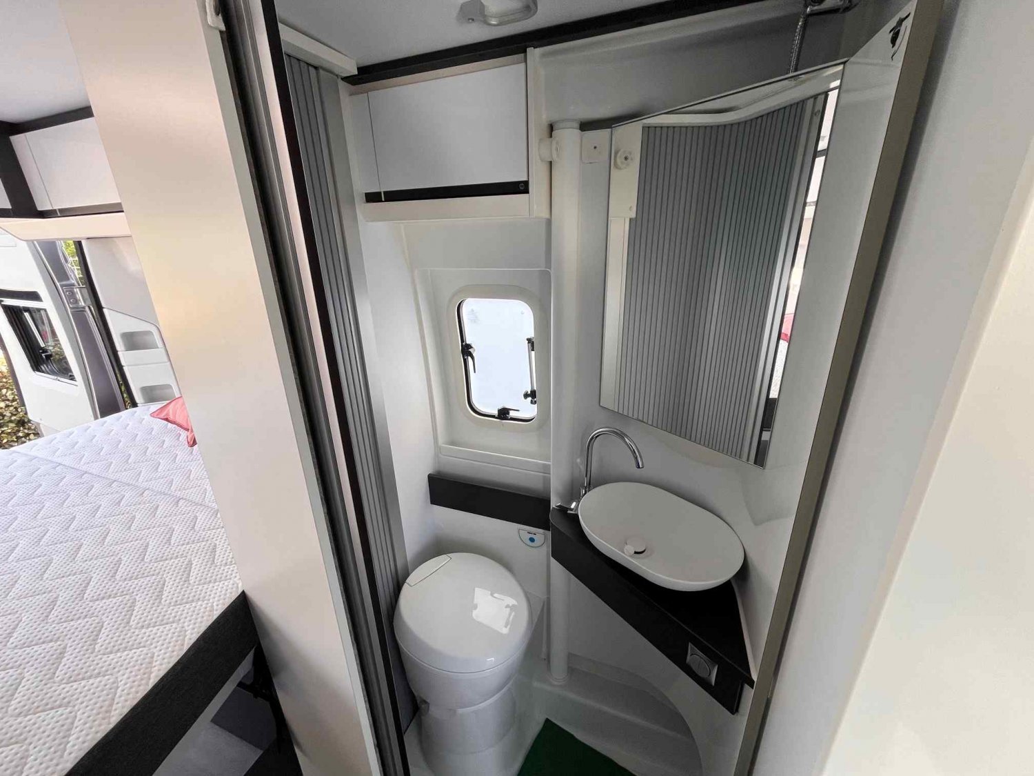 Champion Caravanes et Camping Car TWIN SUPREME 600 SPB Adria
