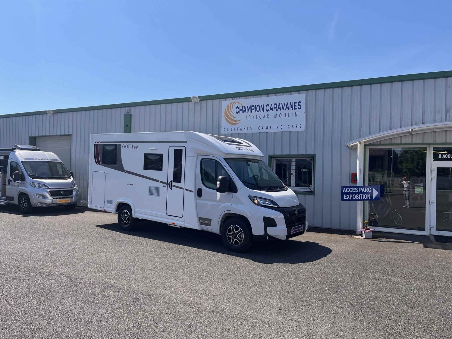 Champion Caravanes et Camping Car - Giottiline COMPACT CX66 PREMIERE EDITION à 69 900 &euro;