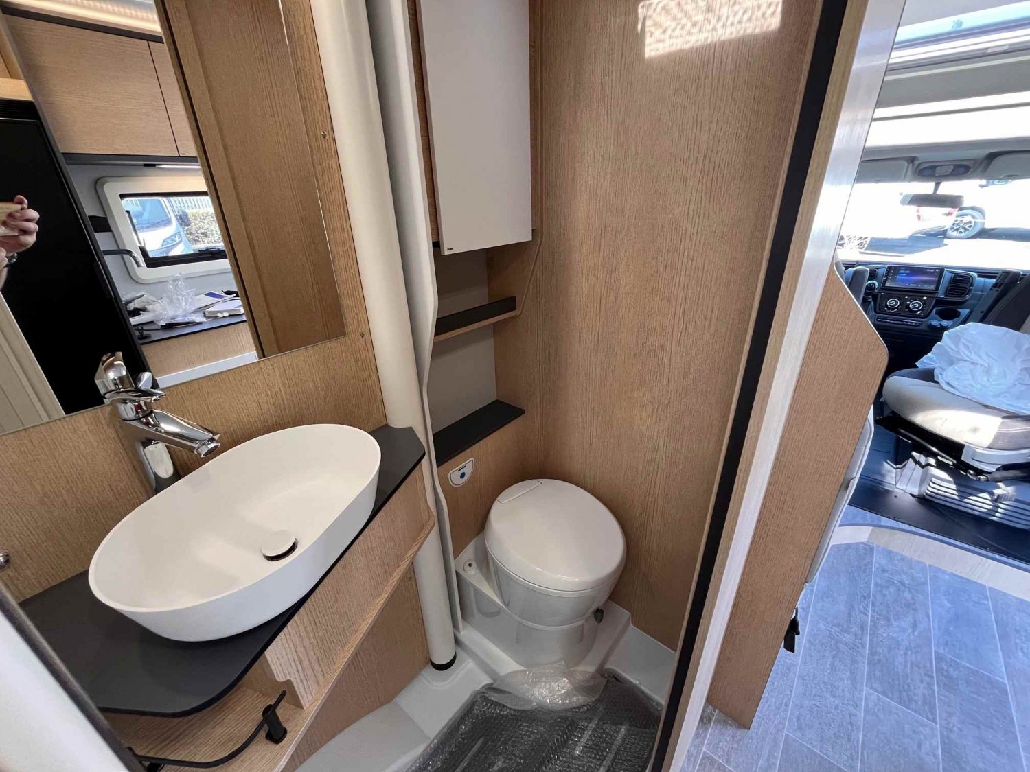 Champion Caravanes et Camping Car COMPACT CX66 PREMIERE EDITION Giottiline
