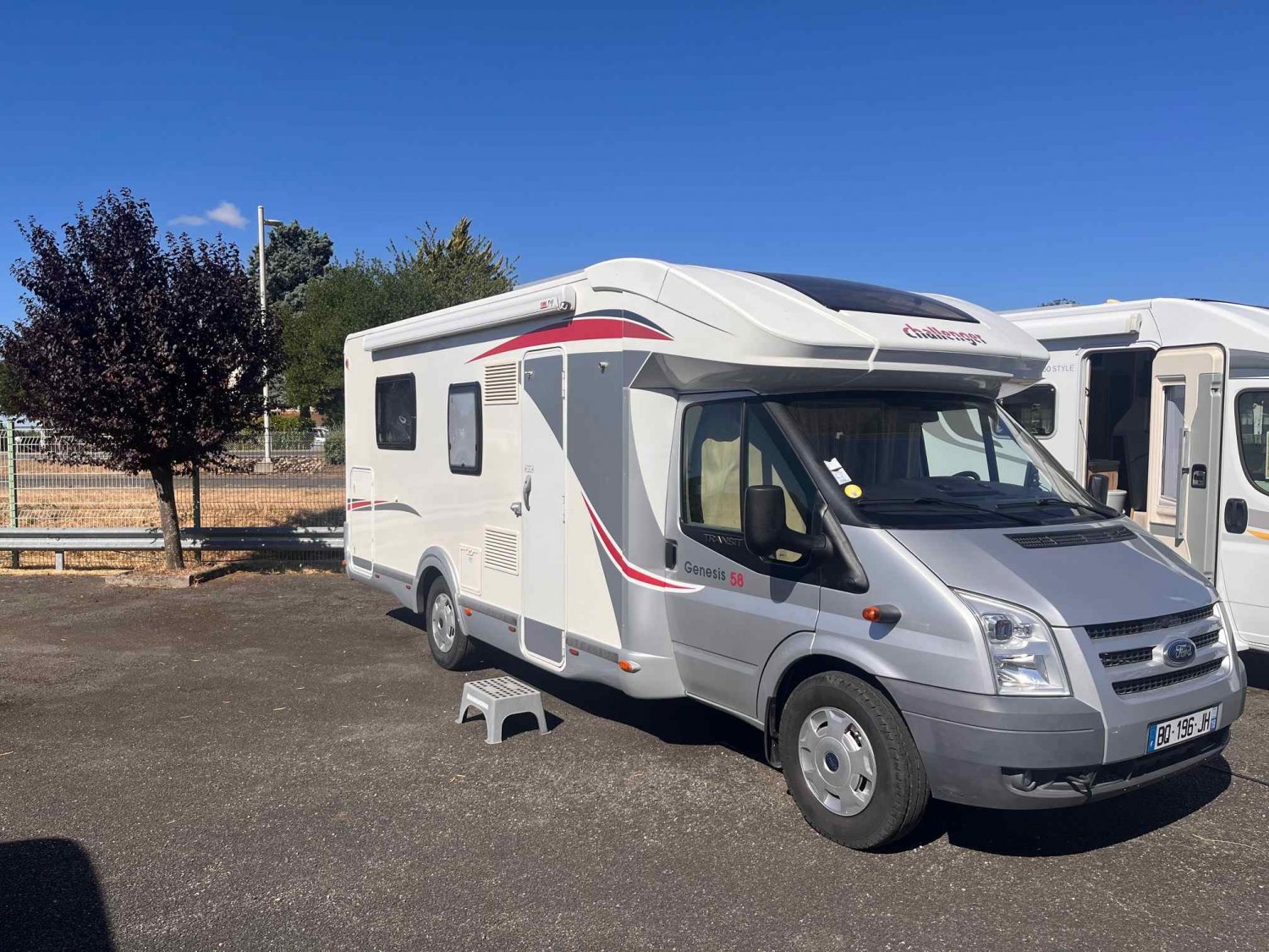 Champion Caravanes et Camping Car - Challenger GENESIS 58 à 34 850 &euro;