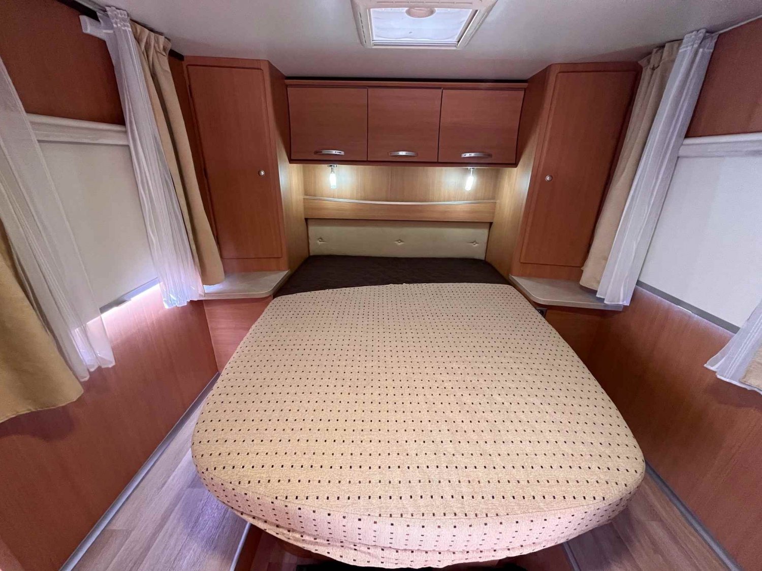 Champion Caravanes et Camping Car GENESIS 58 Challenger