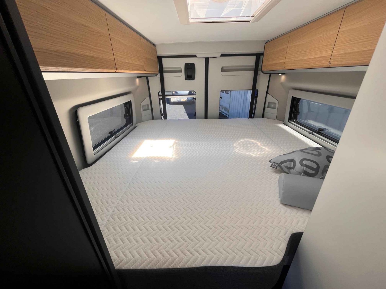 Champion Caravanes et Camping Car TWIN 640 SGX 60 Years Adria