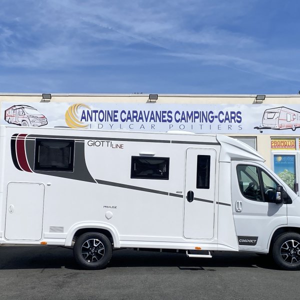 Champion Caravanes et Camping Car Compact c 66 Giottiline