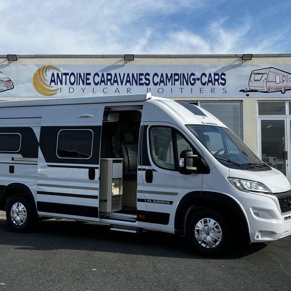 Champion Caravanes et Camping Car TWIN PLUS 640 SLB Adria