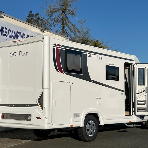 Champion Caravanes et Camping Car Compact c66 Giottiline