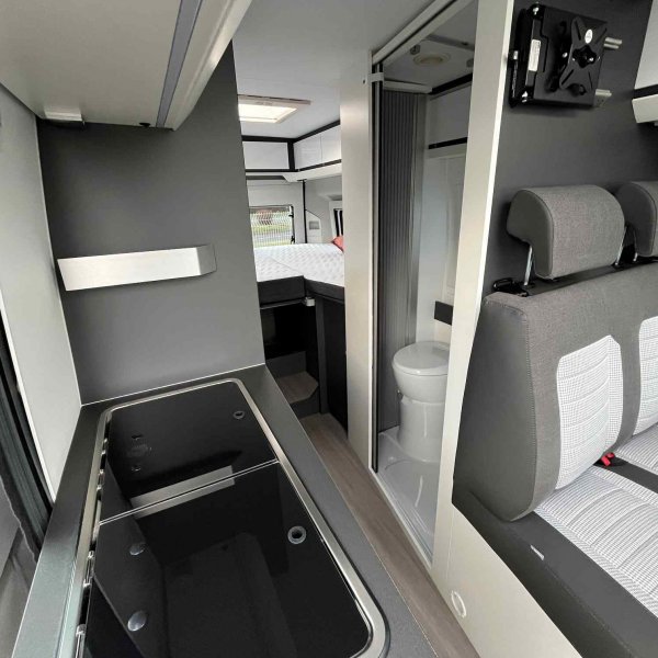 Champion Caravanes et Camping Car TWIN SUPREME 640 SLB Adria