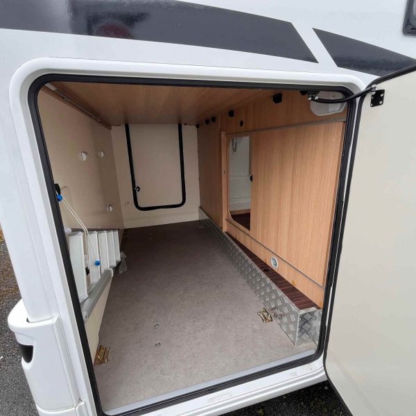 Champion Caravanes et Camping Car MC4 Mc Louis