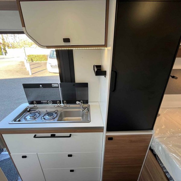 Champion Caravanes et Camping Car VAN 600 GX EDITION FIT Pilote