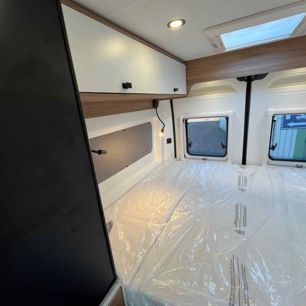 Champion Caravanes et Camping Car VAN 600 GX EDITION FIT Pilote