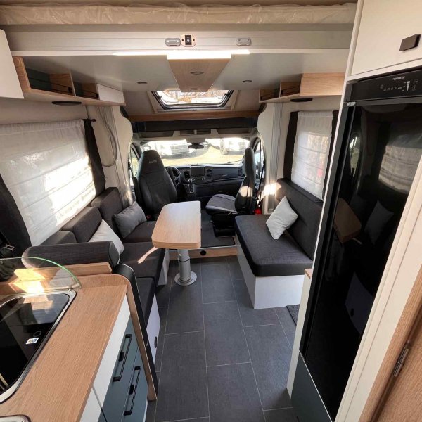 Champion Caravanes et Camping Car A 656 D ATLAS EDITION Pilote