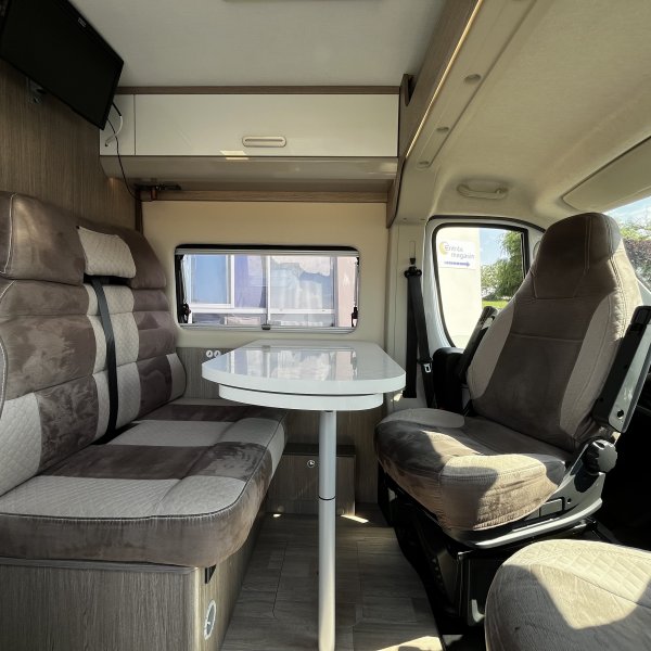 Champion Caravanes et Camping Car Twist V 594 Chausson