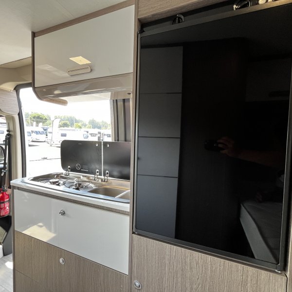Champion Caravanes et Camping Car Twist V 594 Chausson