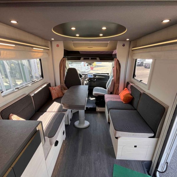 Champion Caravanes et Camping Car CHAUSSON 640 TITANIUM Chausson