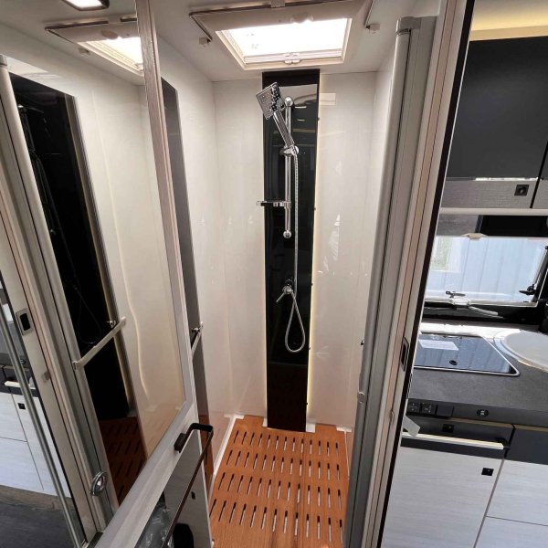 Champion Caravanes et Camping Car CHAUSSON 640 TITANIUM Chausson