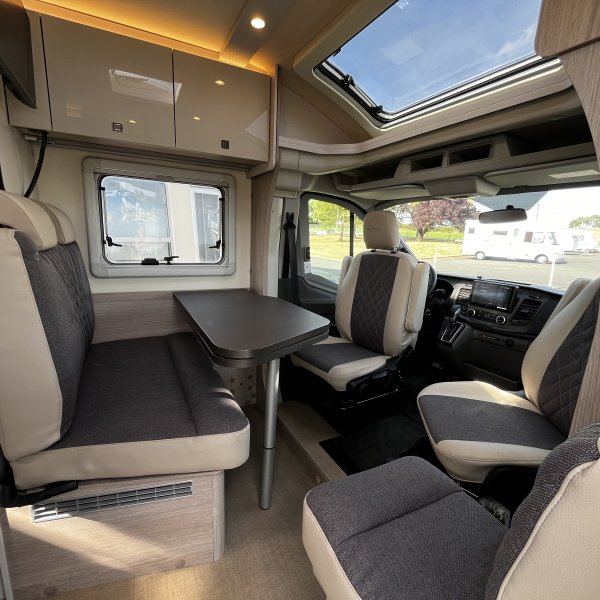 Champion Caravanes et Camping Car LINEO ACTIVE T690G Burstner